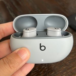 Beats Studio Buds - Moon Gray